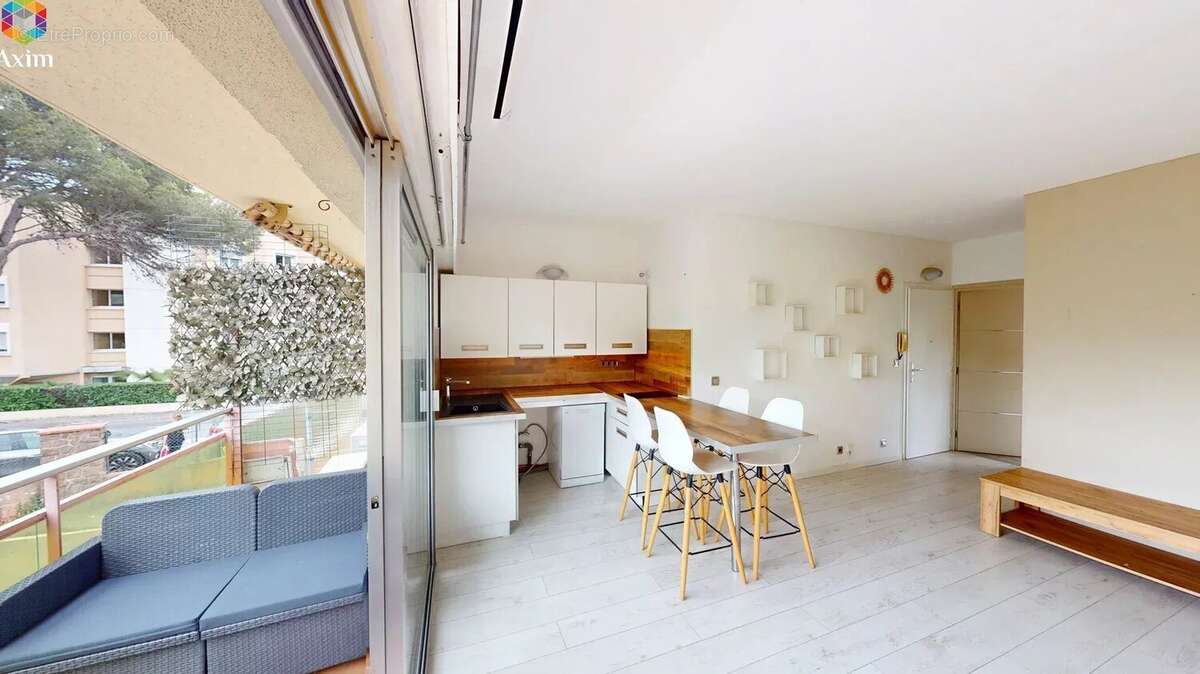 Appartement à SAINT-RAPHAEL