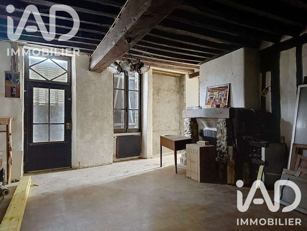 Photo 2 - Maison à CHAMBEUGLE