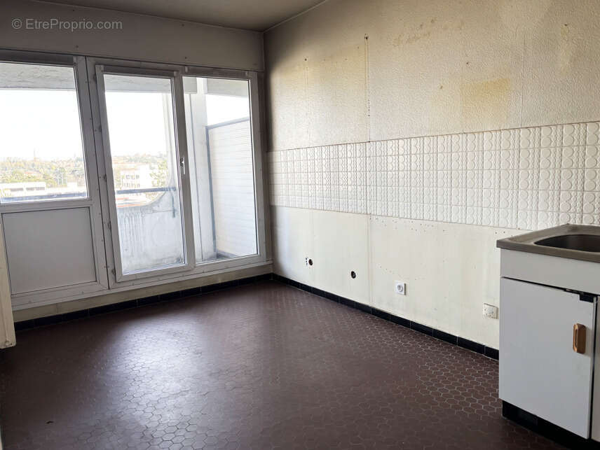 Appartement à LYON-9E