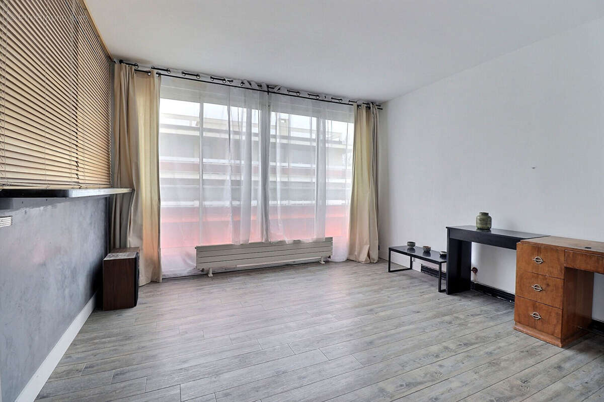 Appartement à MAREIL-MARLY