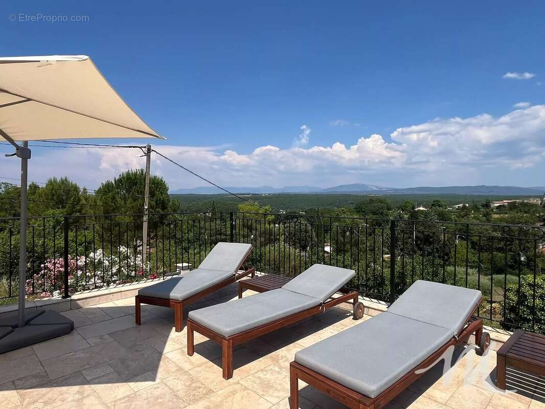Grande maison de Charme à vendre  à Montmeyan avec Piscine, garage, abri voiture - photo 35