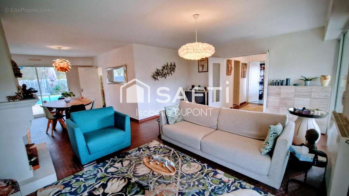 Photo 3 - Maison à LE HAILLAN