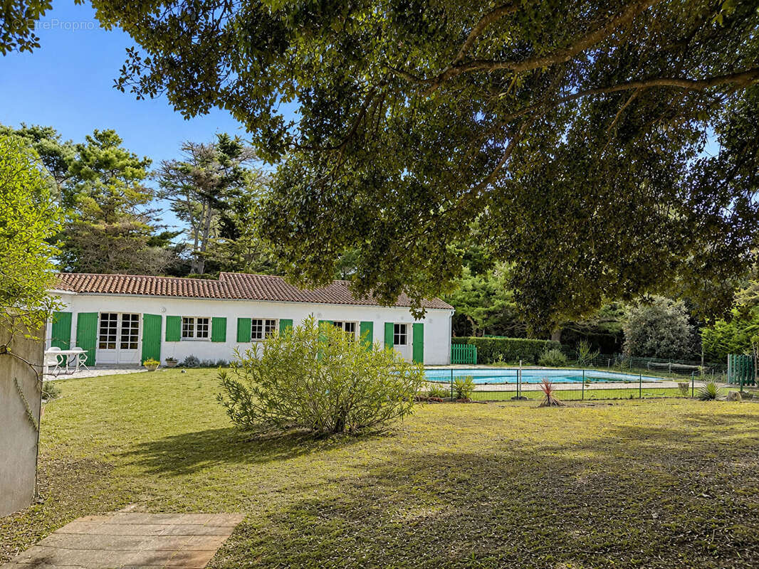 Maison à LA FLOTTE