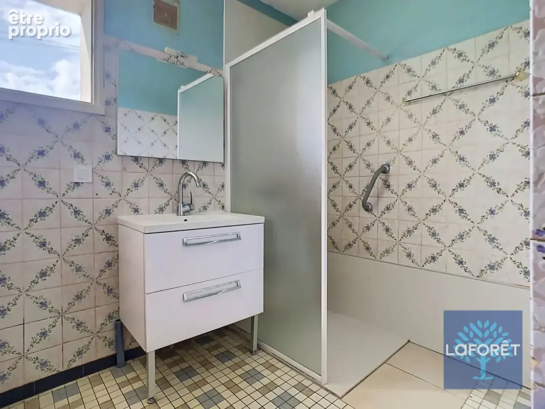 Maison familiale avec véranda Chantonnay 6 pièce(s) 103 m2 - photo 9