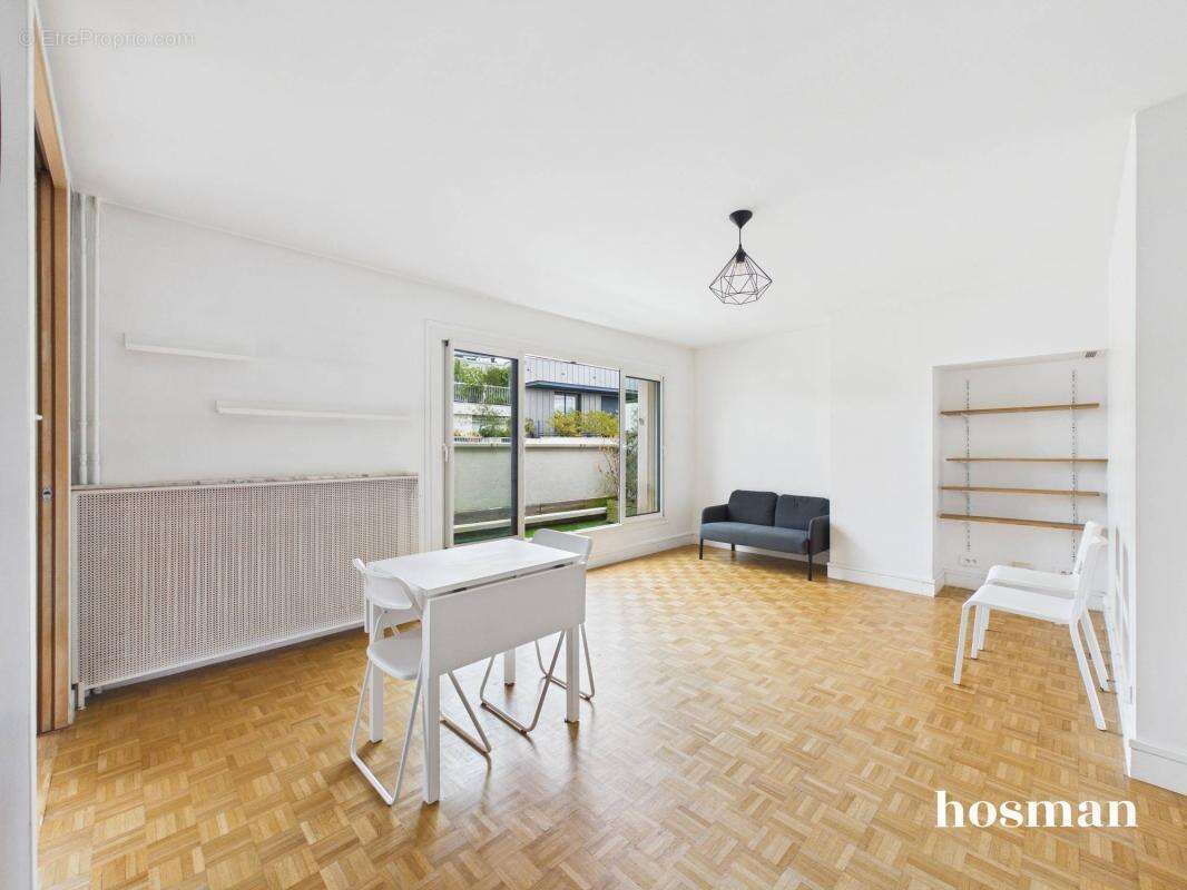Appartement à PARIS-20E