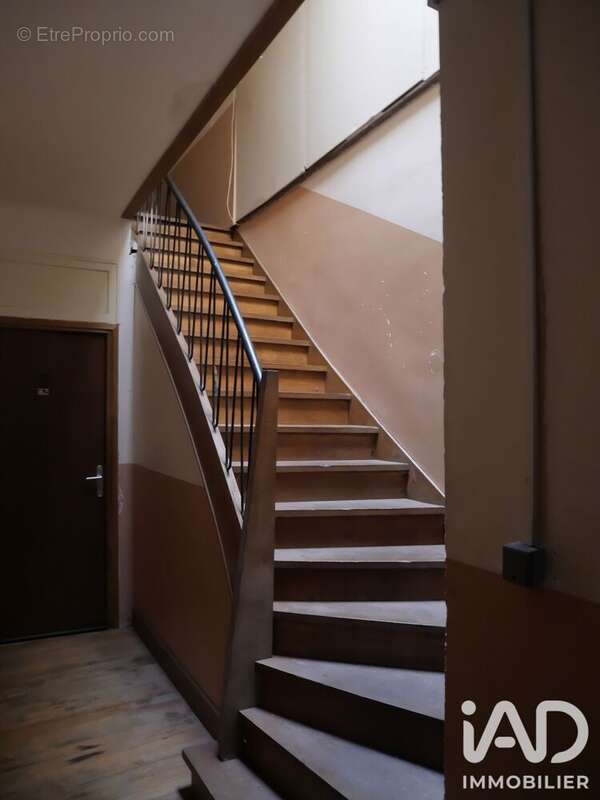 Appartement 250 m² à Stenay  - photo 8
