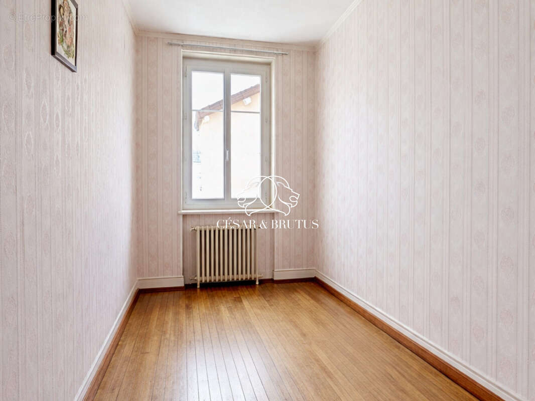 Maison 199 m² à Marcigny  - photo 7