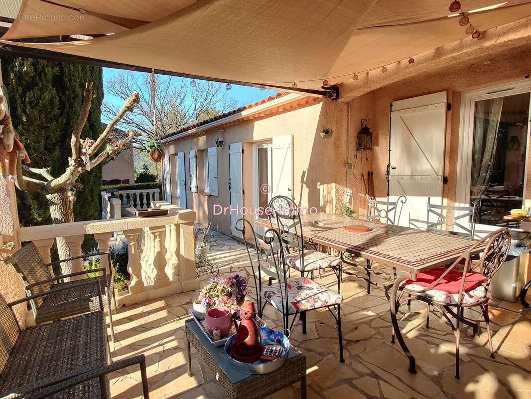 Maison à FORCALQUEIRET