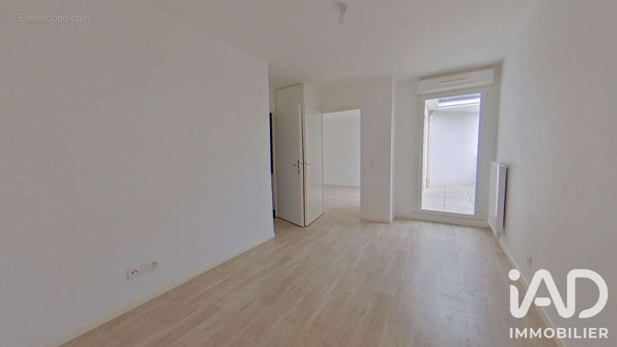 Photo 7 - Appartement à LIEUSAINT
