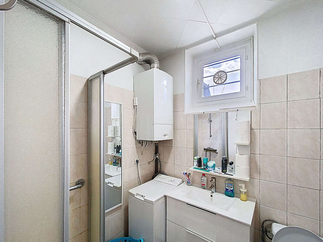 Appartement à SAINT-MAUR-DES-FOSSES