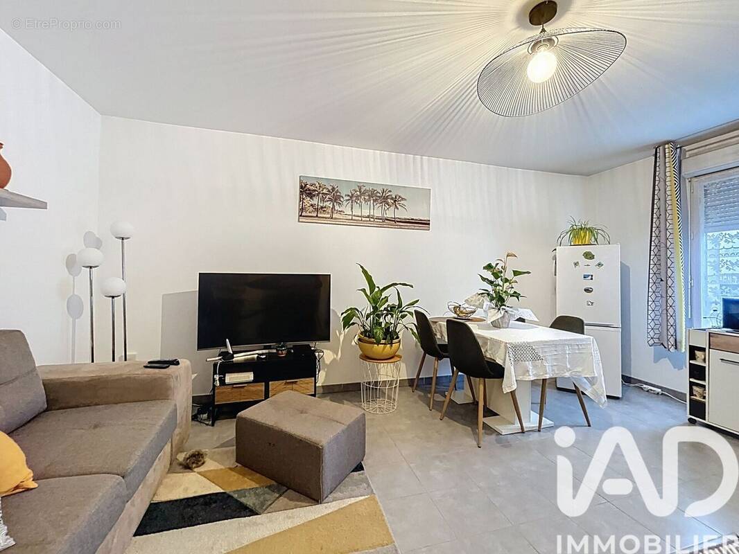 Photo 1 - Appartement à LONGUEAU