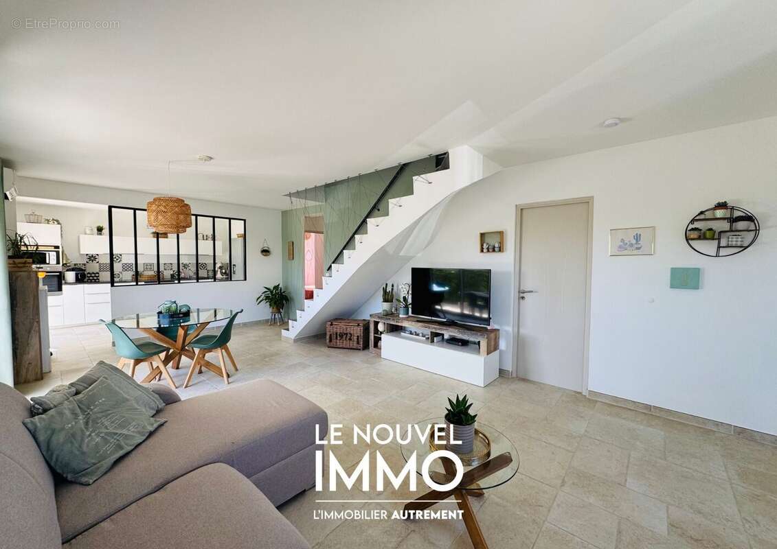 Maison à PELISSANNE