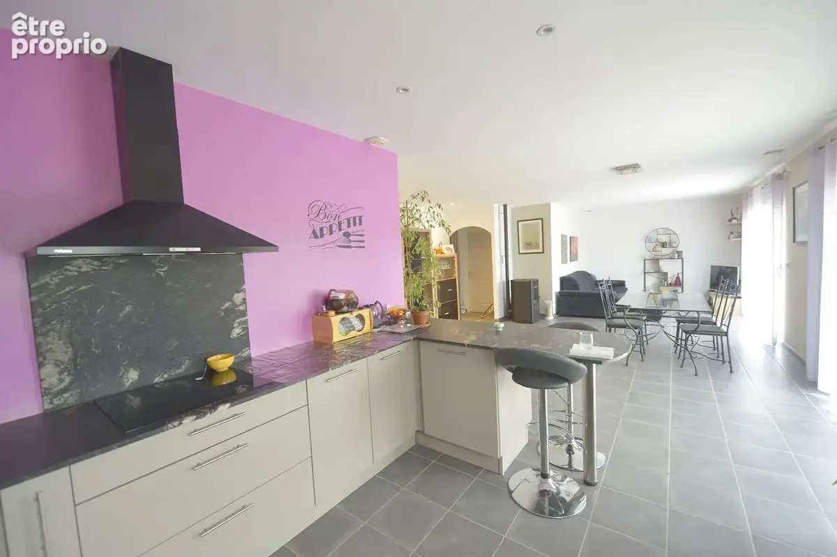 Maison 104 m² à Arces  - photo 5