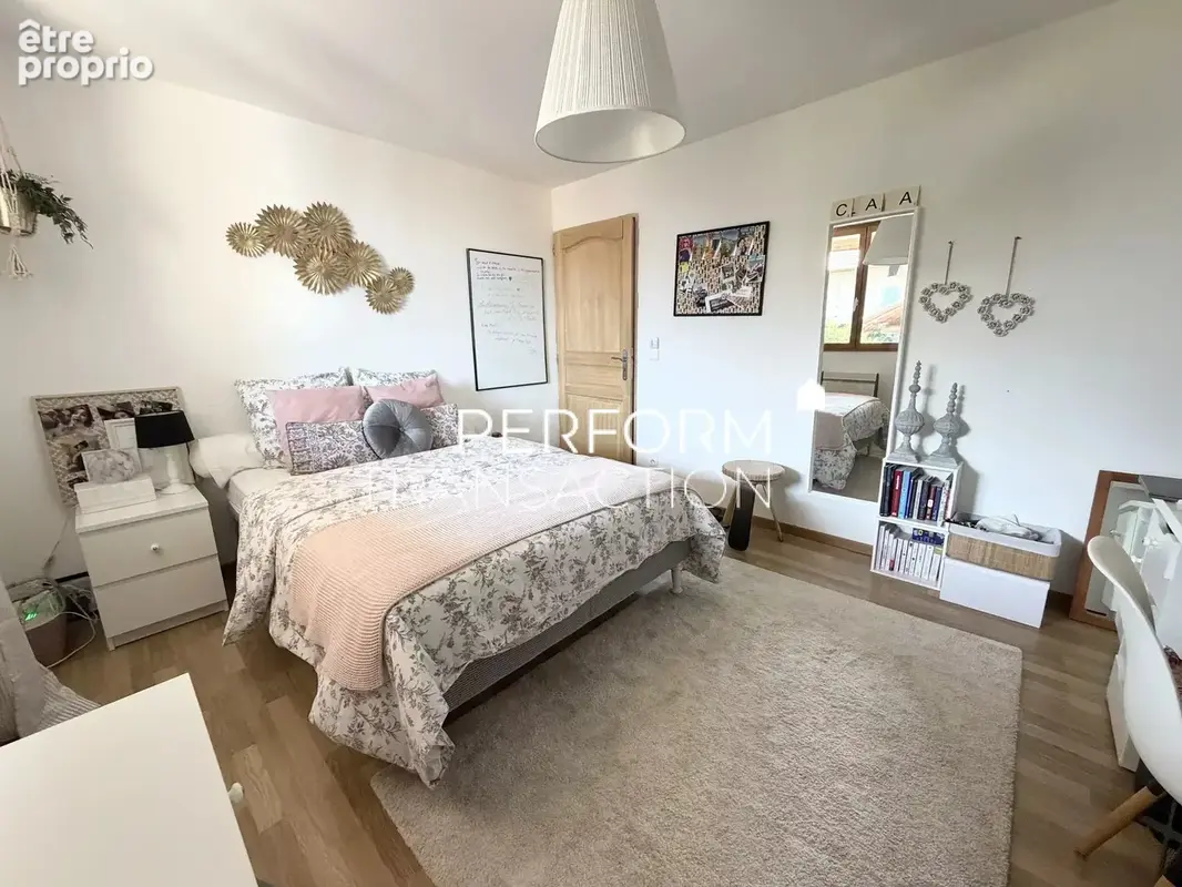 SAINT MARTIN D'URIAGE-Maison de caractère de 274m² - photo 12