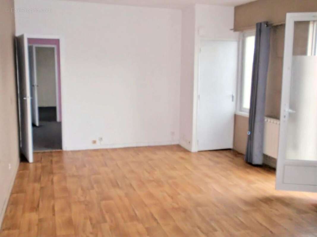 257 m² à Carvin  - photo 3