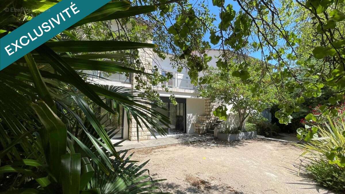 Photo 3 - Maison à VILLENEUVE-LES-AVIGNON