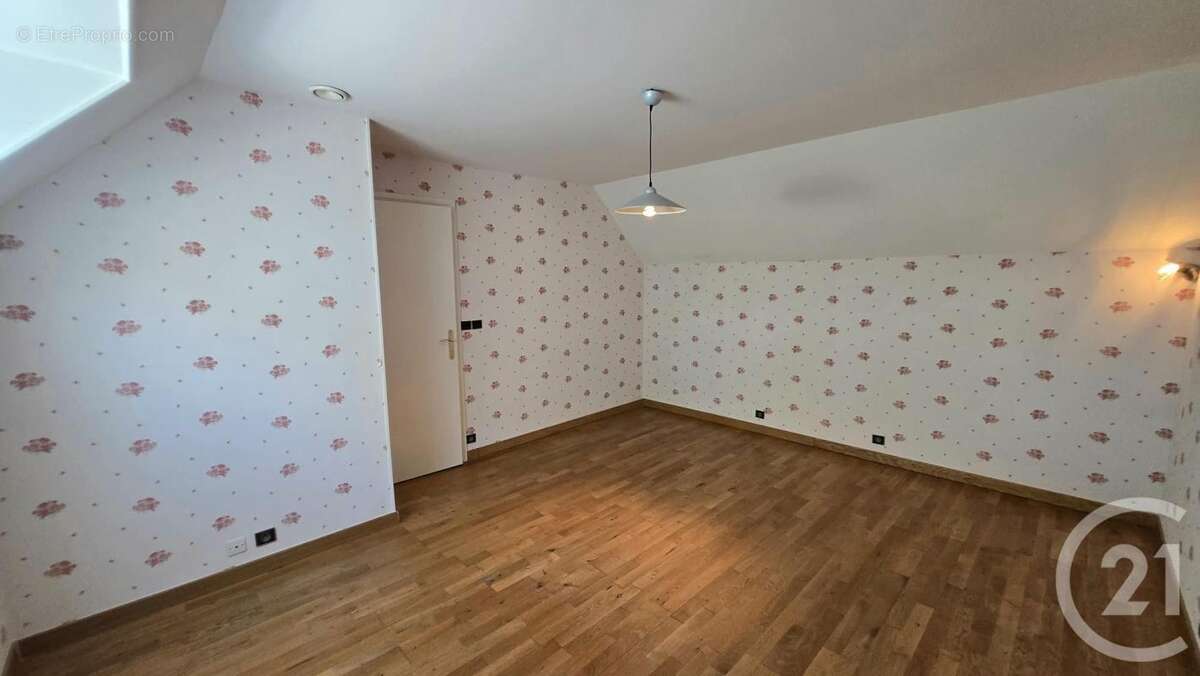 Maison 103 m² à Pont-Sainte-Maxence  - photo 12