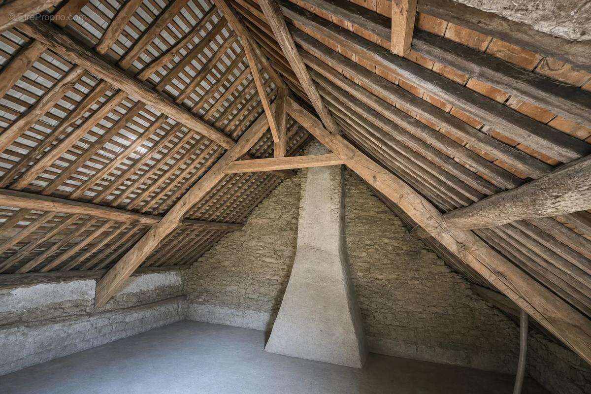 Maison à NIVILLAC