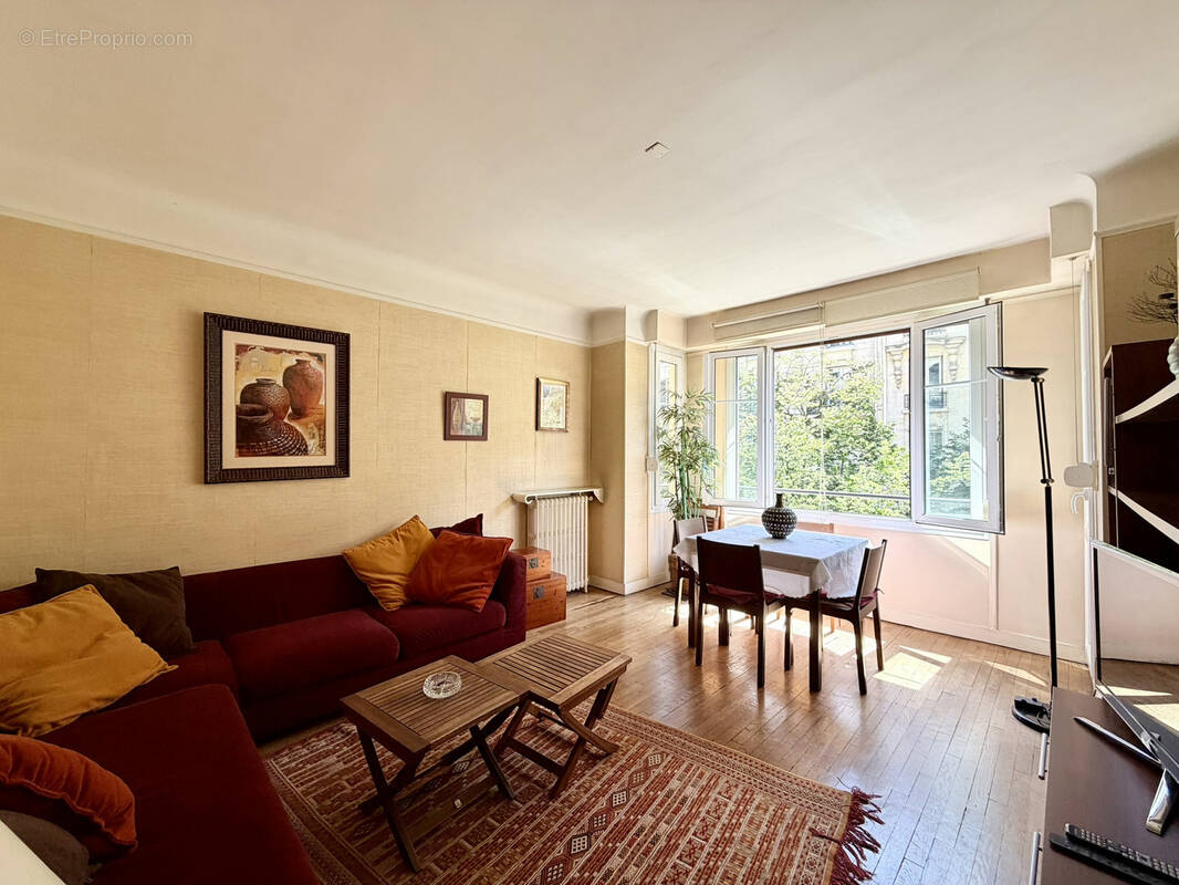 Appartement à PARIS-12E