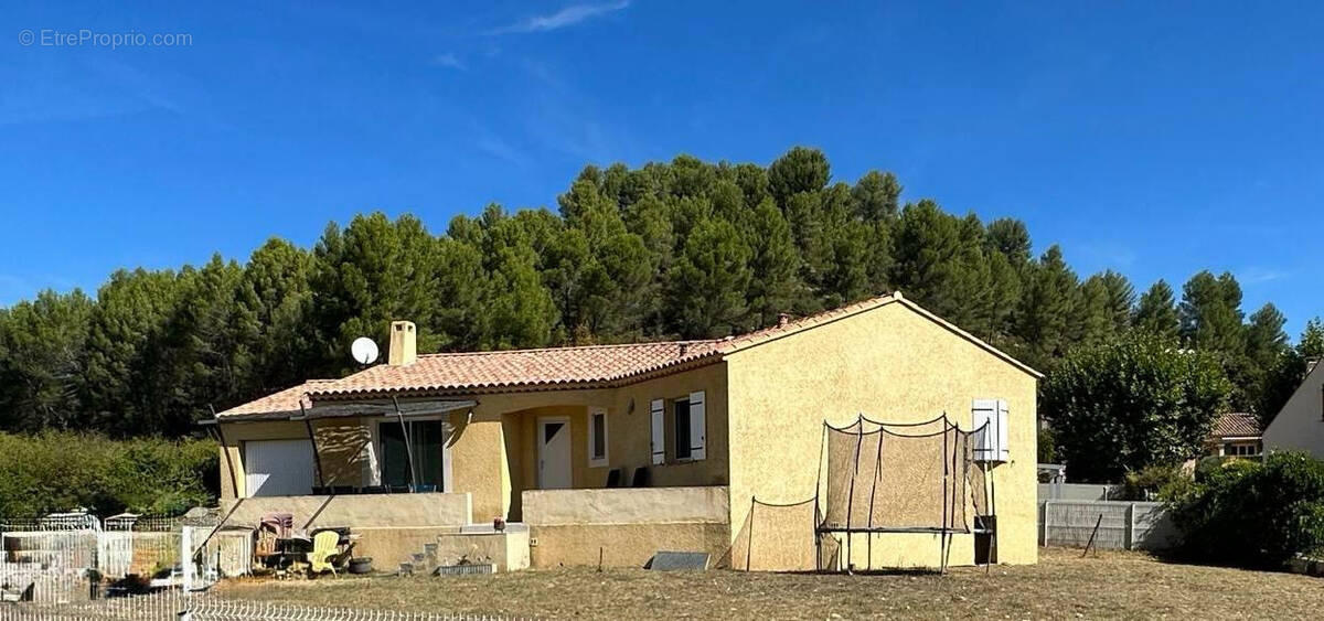 Maison à GREOUX-LES-BAINS