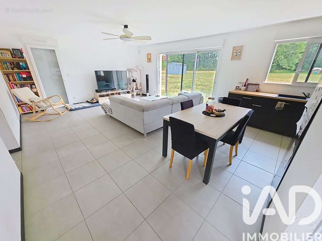 Maison 90 m² à Marthon  - photo 3