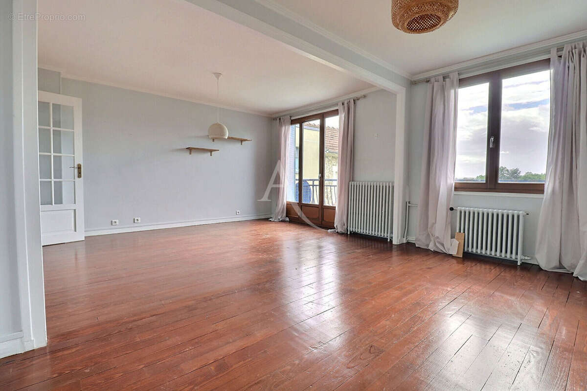 Appartement à MAISONS-LAFFITTE