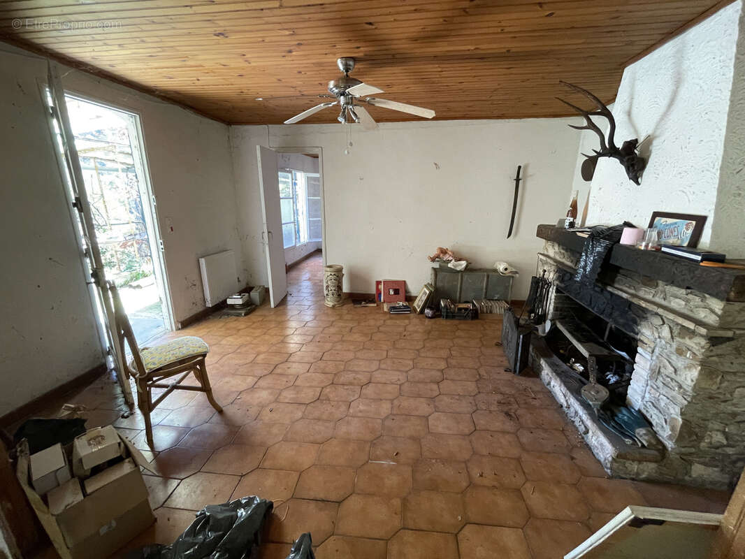 Maison à ROQUEFORT-LA-BEDOULE