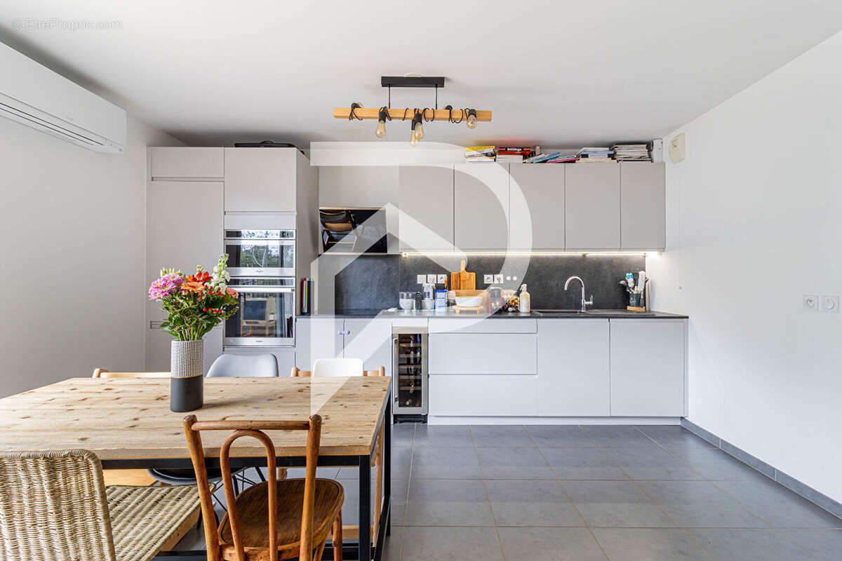 Appartement à MARSEILLE-12E