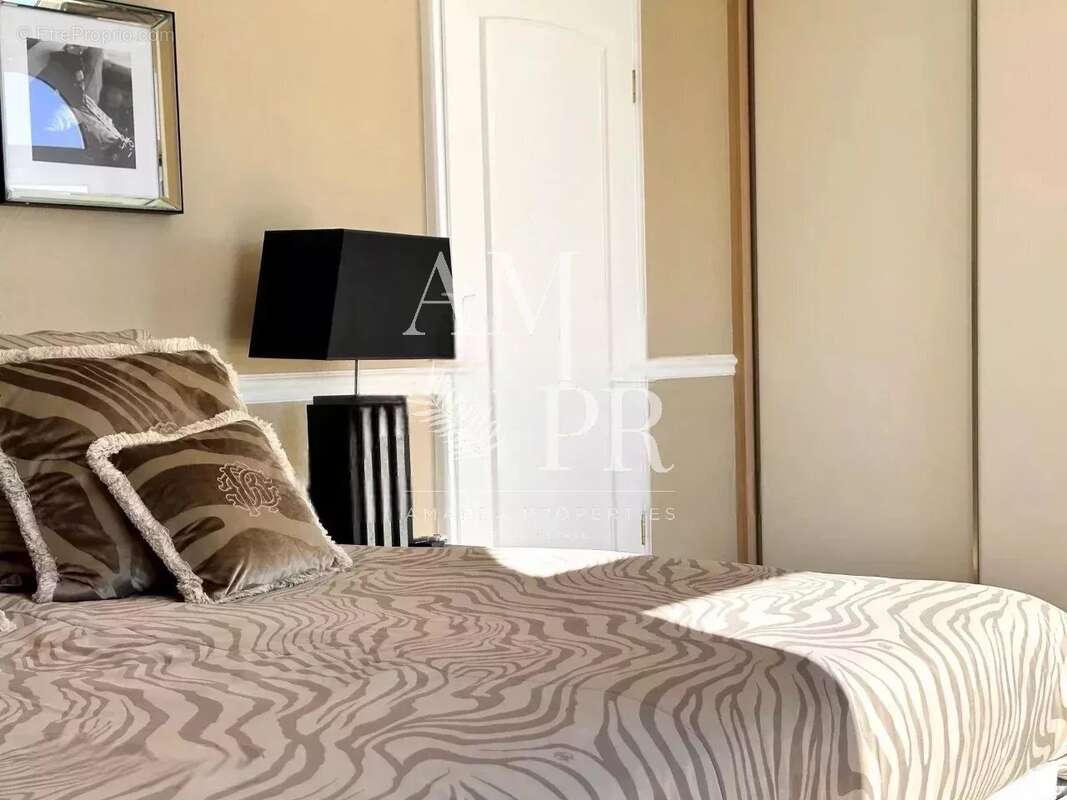 Maison à MANDELIEU-LA-NAPOULE