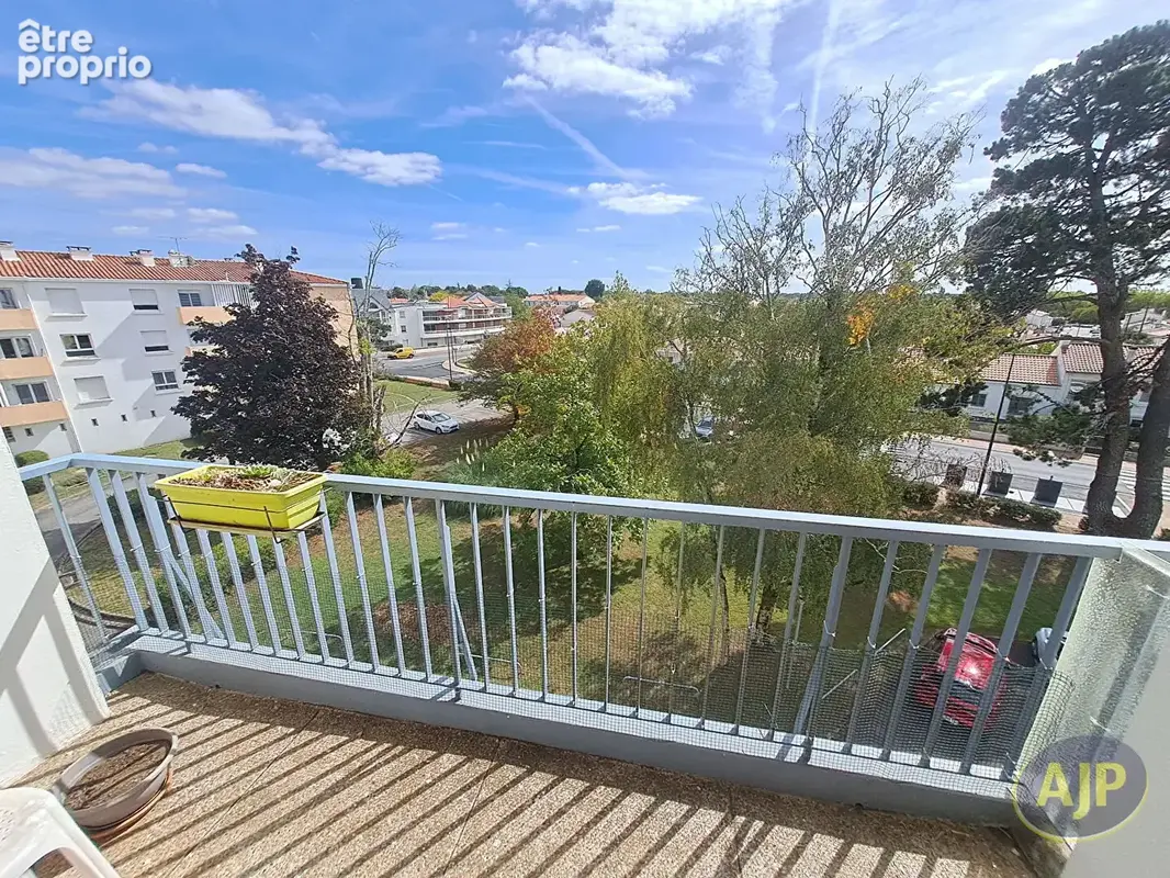CHALLANS - Appartement 2 chambres - photo 9