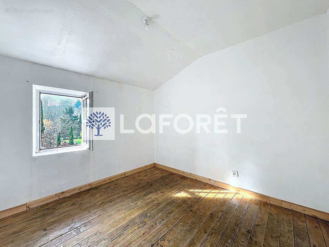 Maison à SAINT-LOUP-LAMAIRE