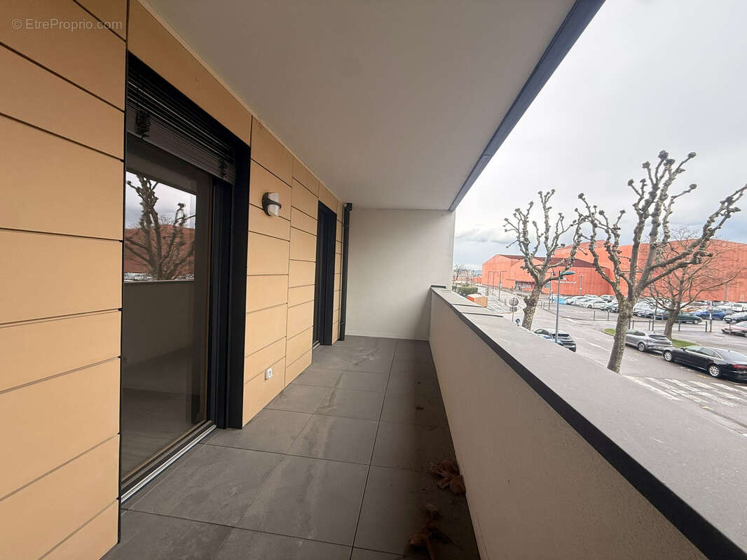 F3 69,37 m2 avec terrasse, cave et parking extérieur   Saint-Louis - photo 8