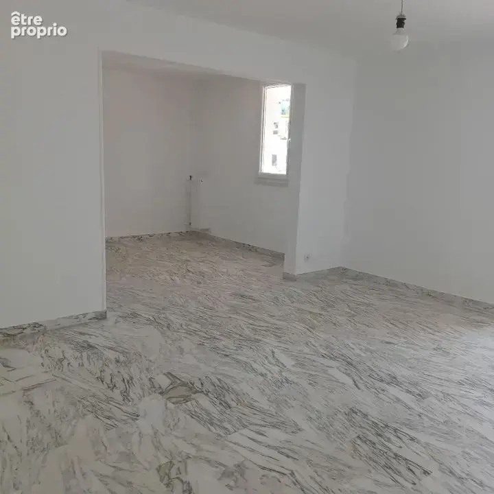 Appartement 5 pièces 117 m² à vendre à La Garde (83130) - photo 2