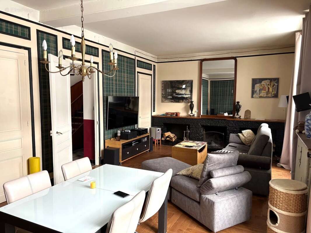 Maison à MONESTIER-DE-CLERMONT