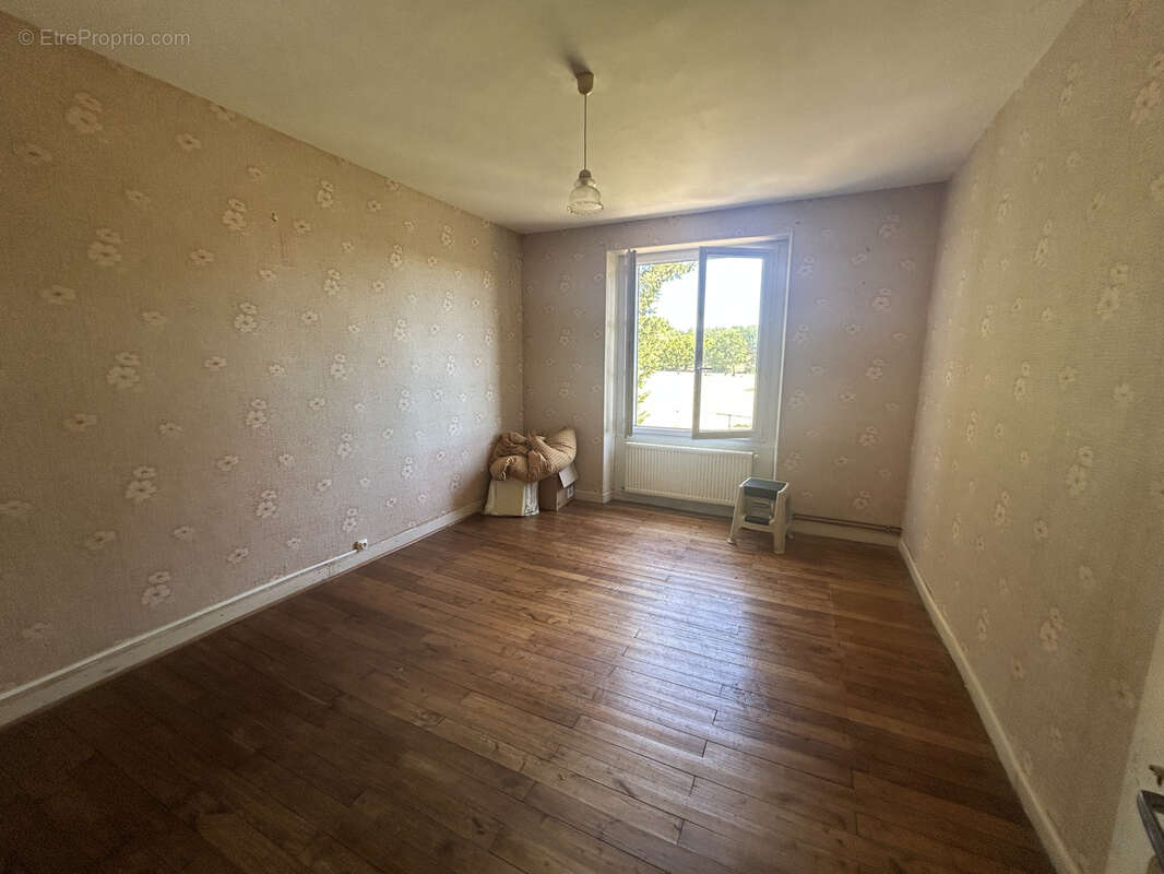 Belle maison en pierres - 1942 - 2 chambres - photo 11