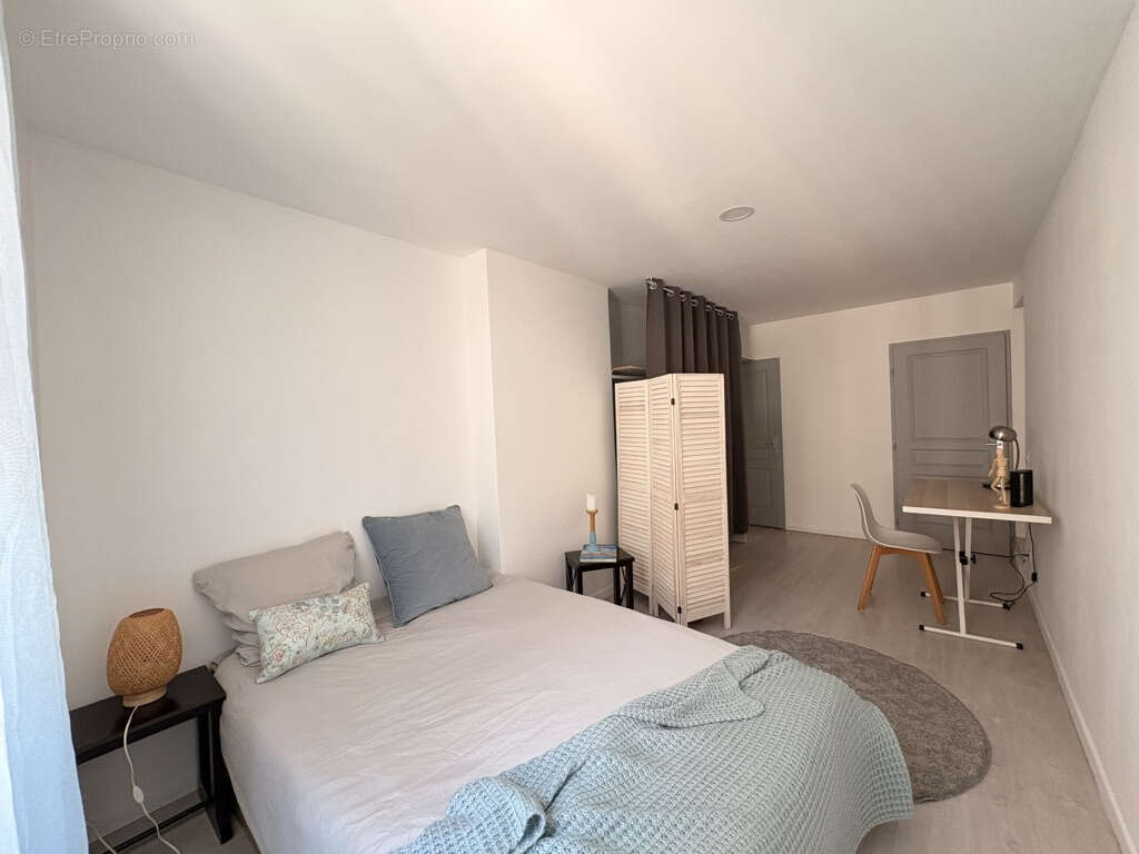 Appartement à ROGNES