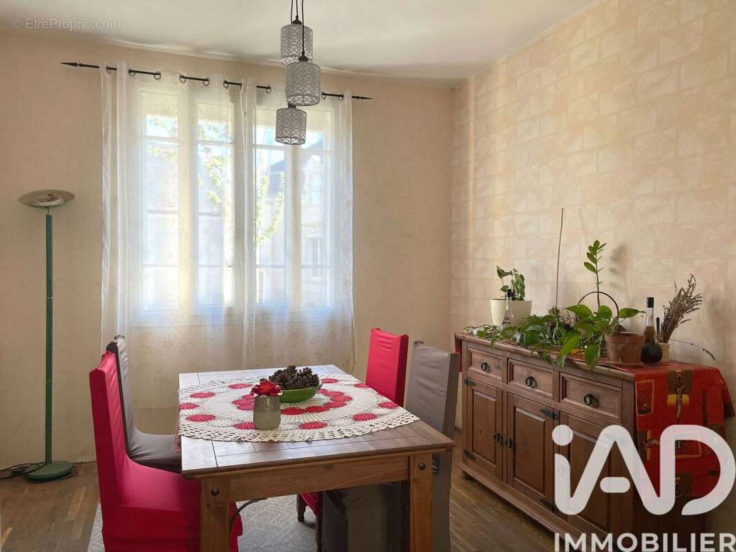 Photo 2 - Maison à CHATEAU-LA-VALLIERE
