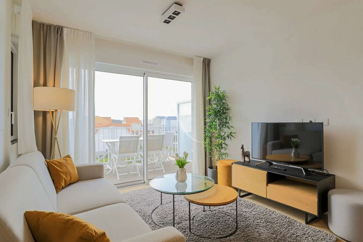 Appartement à CAMIERS