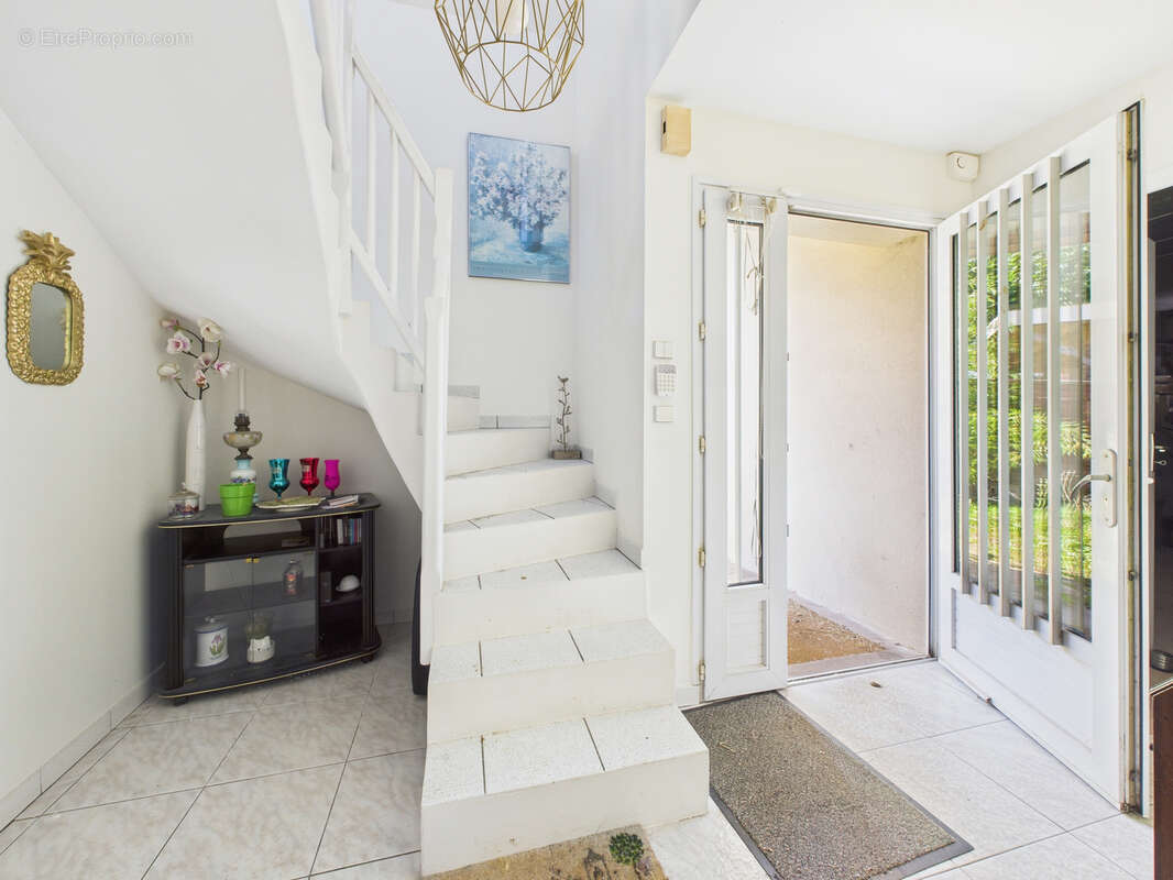 Maison à SAINT-JEAN-DE-BEAUREGARD