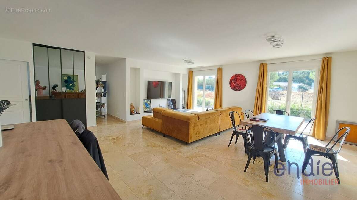 LE THORONET villa plain pied récente 3 chs sur 650 m² au calme - photo 3