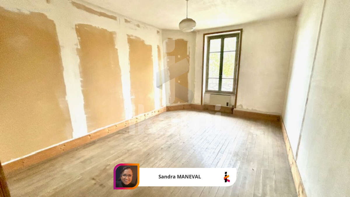 Maison à ARRAS-SUR-RHONE