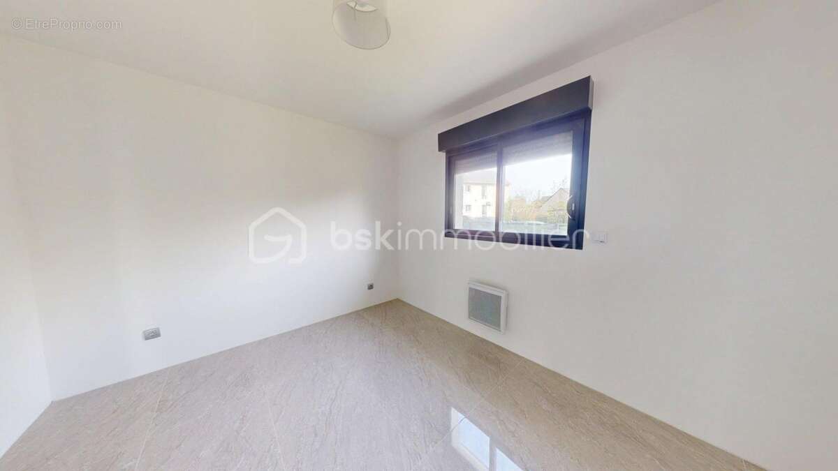 Maison à MEHUN-SUR-YEVRE