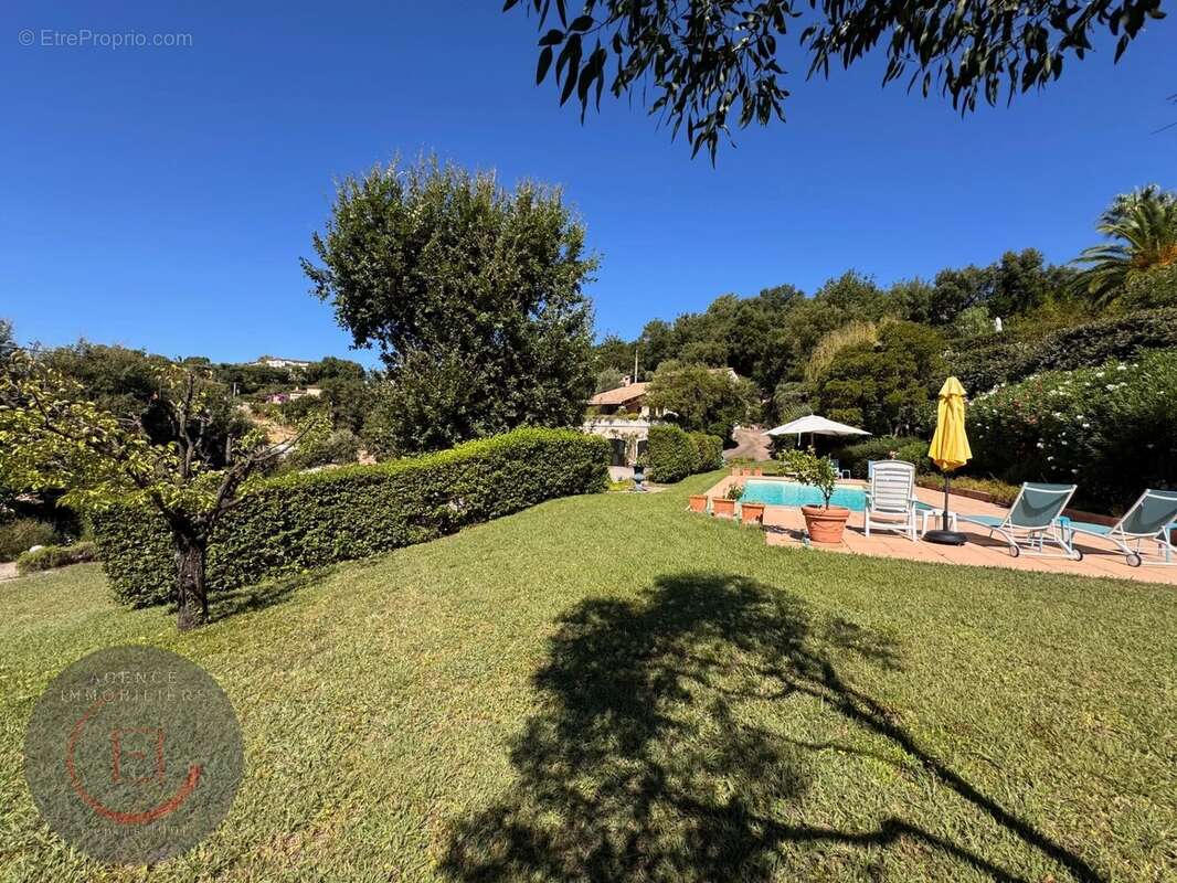 Maison à LES ADRETS-DE-L'ESTEREL