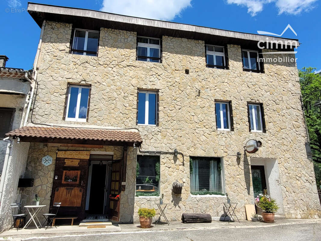 Maison 354 m² à Saint-Agnan-En-Vercors  - photo 6