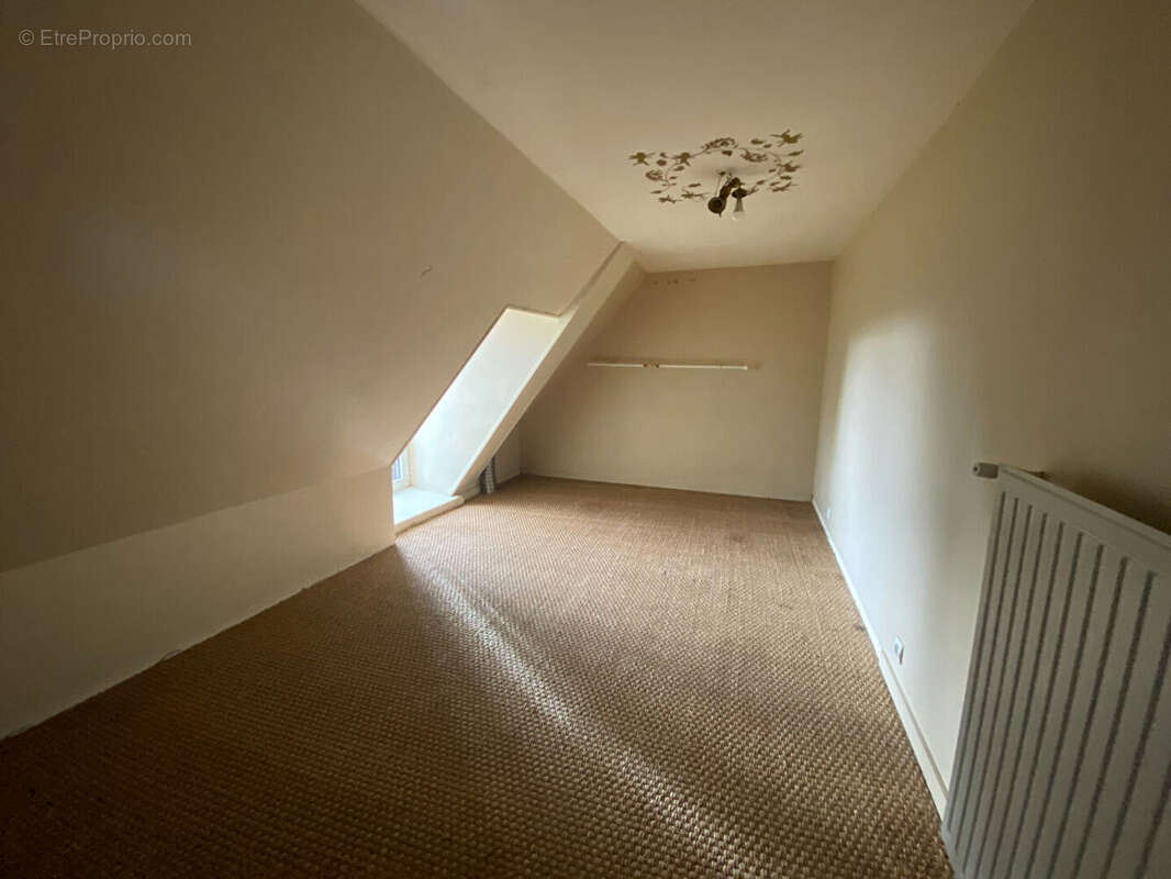 Maison à LA FERTE-BERNARD