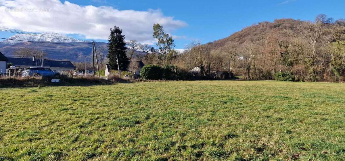 Terrain à ARGELES-GAZOST