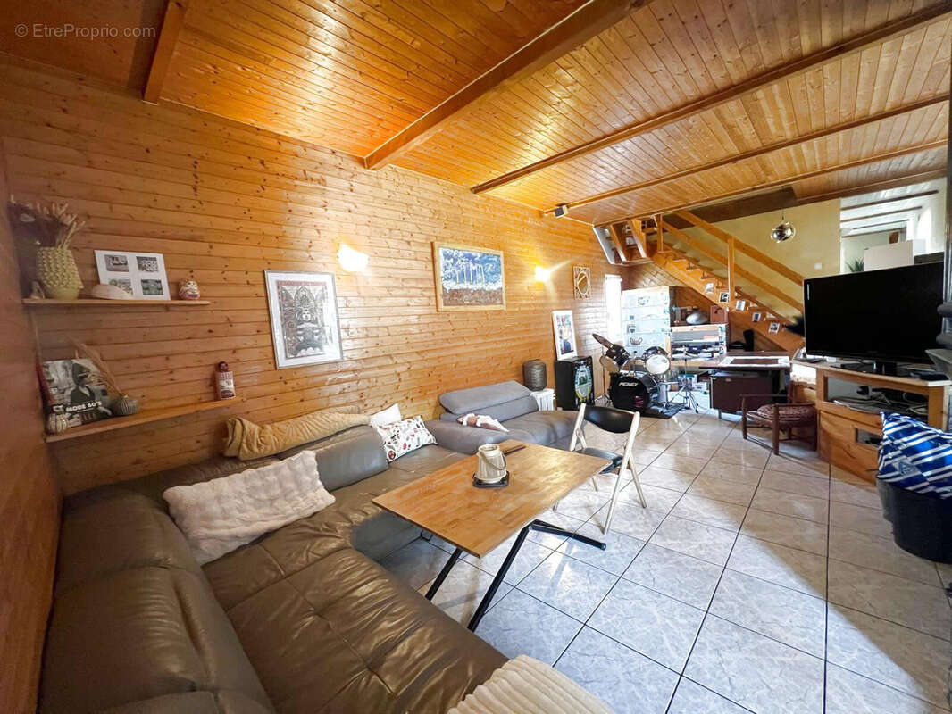 Maison à LAROQUE-DES-ALBERES