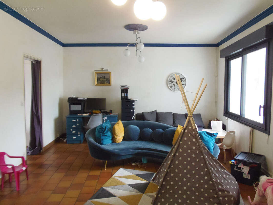 Maison à CHENAC-SAINT-SEURIN-D&#039;UZET