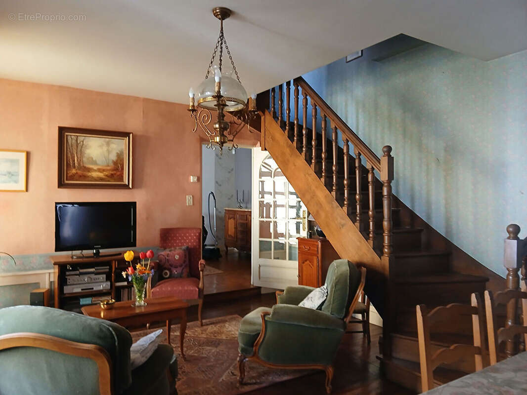 Maison à PIRE-SUR-SEICHE