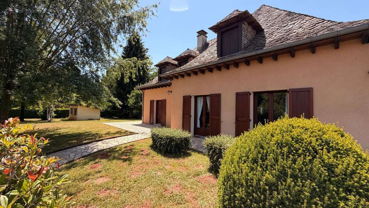 Maison à CLAIRVAUX-D'AVEYRON